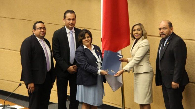 MEF impulsa ley que cambia régimen fiscal de los call center en Panamá