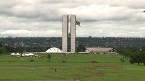 Brasil prevé déficit millonario en 2016