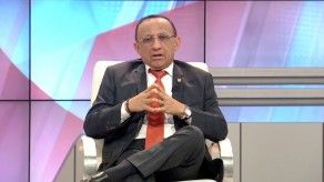 Ministro Vásquez detalla avances en programa 120 a los 65 Ministro Vásquez detalla avances en programa 120 a los 65