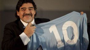 Dubai ratifica a Maradona como embajador deportivo