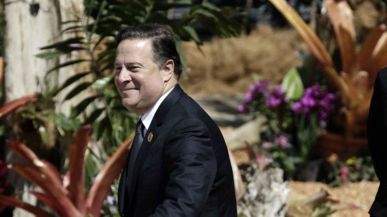 Presidente Varela sale del país en viaje personal con su esposa e hijo