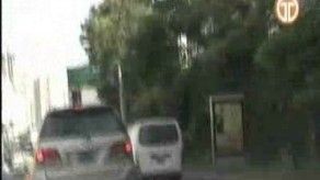 Mujer le roba vehículo a dirigente Mariano Mena