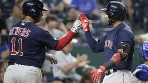 Núñez conecta jonrón de 3 carreras; Boston doblega a Reales