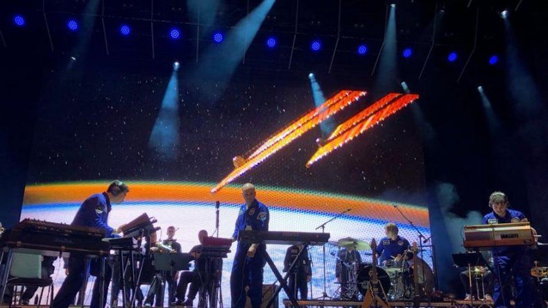Astronauta anima por primera vez desde el espacio para una fiesta en Ibiza