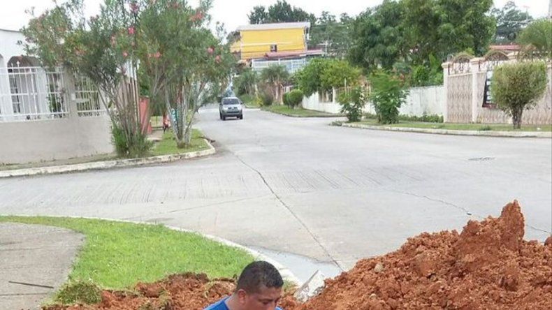 Varias calles de Brisas del Gol estarán sin agua este viernes por cambio de válvulas