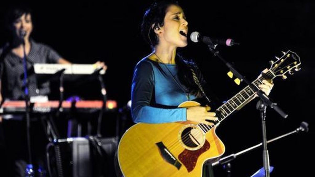 Julieta Venegas vence al frío de Pirineos Sur