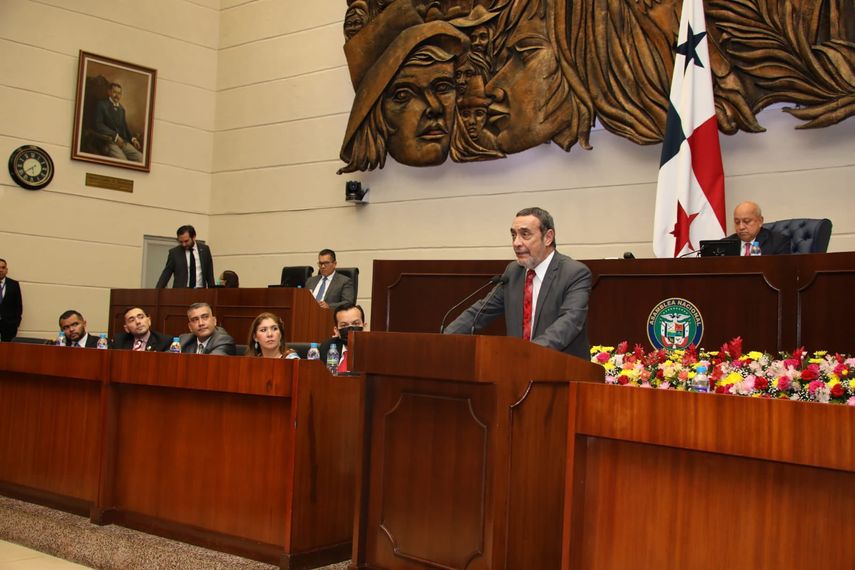 El decano de la Facultad de Derechos y Ciencias Políticas de la Universidad de Panamá
