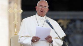 El papa se alista para rezar con Peres y Abás El papa se alista para rezar con Peres y Abás