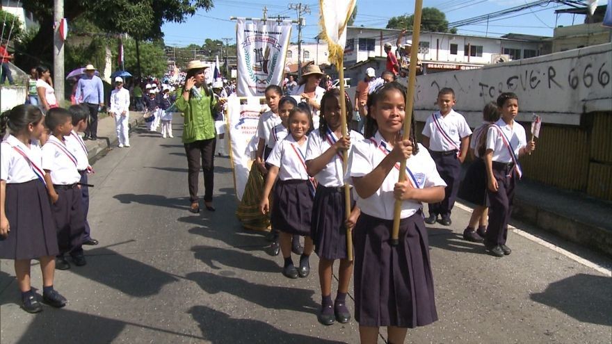 Con desfile, San Miguelito celebró la Independecia de Panamá de España