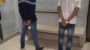 Policía Nacional frustra robo a minisuper en vía España Policía Nacional frustra robo a minisuper en vía España