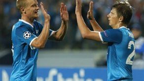 Zenit avanza a fase de grupos en Champions