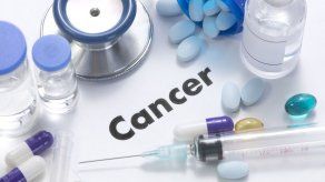 Oncólogos europeos critican alto costo de los tratamientos del cáncer