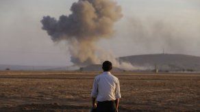 Nuevos ataques aéreos en pueblo sirio sitiado