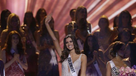 Triunfo en Miss Universo es histórico para Colombia: Santos