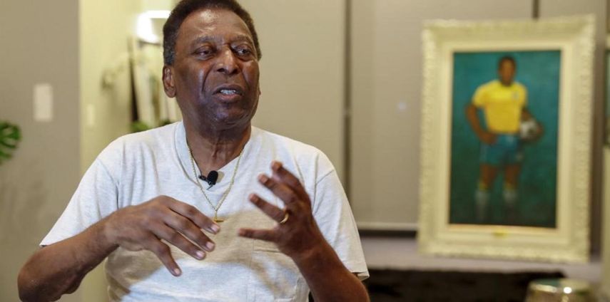 Pelé sigue en UCI aunque se recupera de manera satisfactoria.