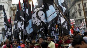 La oposición aventaja al oficialismo a días de las legislativas en Argentina