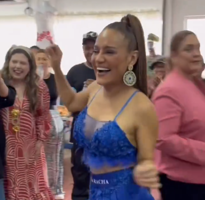 Sandra Sandoval vive un emotivo encuentro en el Centro Femenino de Rehabilitación