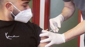 Cerca del 72% de los 8.9 millones de habitantes tiene en Austria la pauta completa de vacunación, cifra inferior a Francia o España.