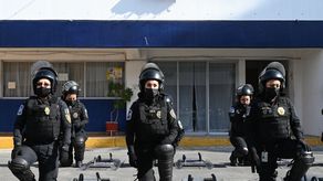 Son las Ateneas, un escuadrón de 500 agentes destinado a evitar que estas manifestaciones, que congregan a miles de mujeres, obstaculicen vías o dañen el patrimonio público.