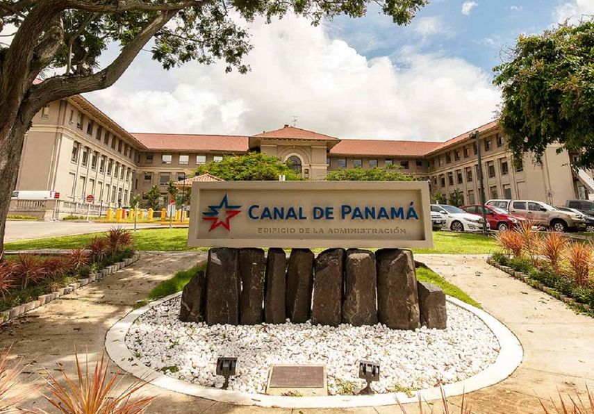 Edificio de la administración del Canal de Panamá.