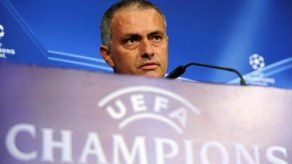 Mourinho rompe su silencio obligado por UEFA