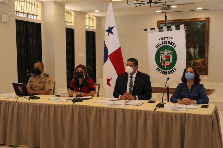 Las autoridades de Cancillería