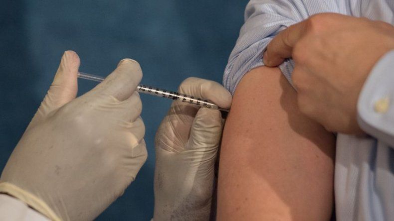 Piden a la población que permitan vacunar primero a las personas vulnerables
