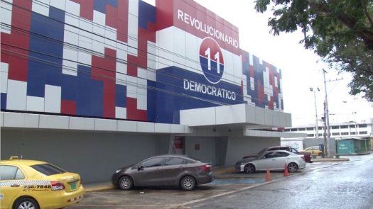 Entregan borrador de reformas al Estatuto del PRD