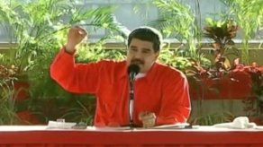 Maduro a Santos: Híncate ante tu padre