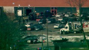 Illinois: Empleado despedido mata a 5 en complejo industrial