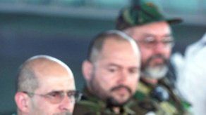 Jefe de bloque sur de FARC viaja a Cuba para sumarse a proceso de paz