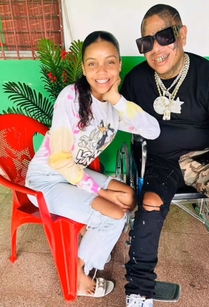 Hija de Japanese lo visita y así se encuentra en estos momentos