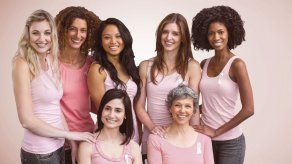 La prevención del cáncer de mama llega hasta los cielos de Ecuador