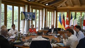 El presidente de Ucrania, Volodimir Zelenski, se dirige al G7.
