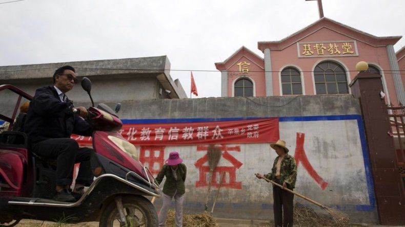Arrecia campaña para replantear el cristianismo en China