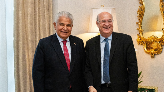 El presidente José Raúl Mulino con el presidente del BID, Ilan Goldfajn.