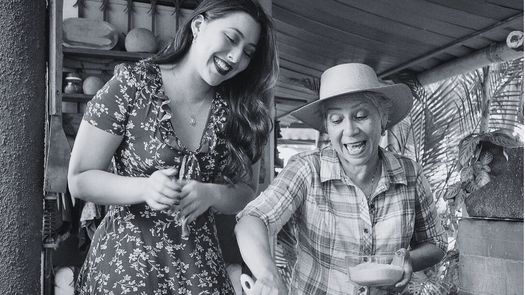 Fulvia González y la tía Daris Castro durante el programa A Lo Panameño.