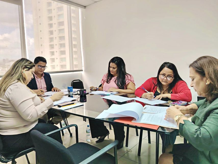 IFARHU reduce tiempos de espera en el desembolso de en uno de sus programas