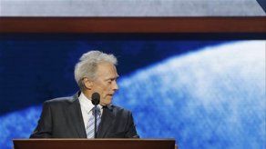 Llueven críticas y burlas a Clint Eastwood
