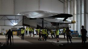 Avión Solar Impulse 2 despega de Arizona y continúa su viaje alrededor del mundo