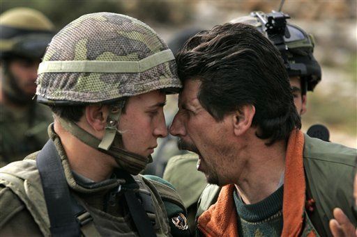 Negociadores israelíes y palestinos parten a EEUU