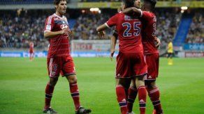 Lyon gana al Sochaux 3-1 y sigue al frente de la liga francesa