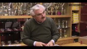 Video: Elaboran la capa papal mientras avanza cónclave