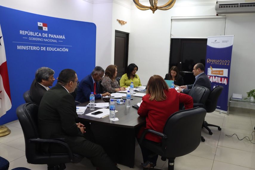 Reunión del Consejo Nacional del Ifarhu.