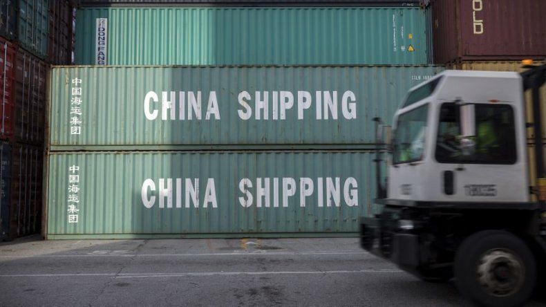 Trump considera dejar acuerdo postal por beneficiar a China