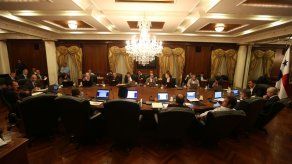 Gabinete aprueba nuevas tarifas para remolcadores de buques que transiten por el Canal