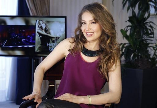 Video: Thalía explota su lado más intenso en Habítame siempre