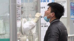 China confina a 9 millones de habitantes por un brote de covid-19