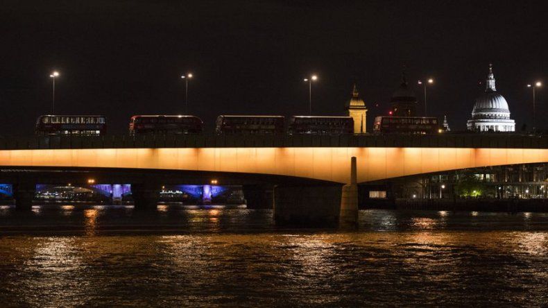 Trump ofrece ayuda a Gran Bretaña tras violentos ataques en Londres