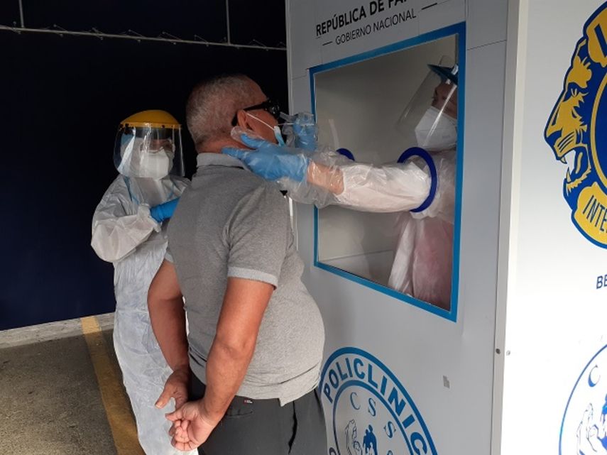 El ministro de Salud indicó que la positividad de los casos de COVID-19 esta semana en Panamá estará entre un 19% y 20%.